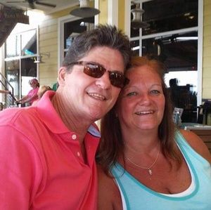 Meet your Posher, Debbie